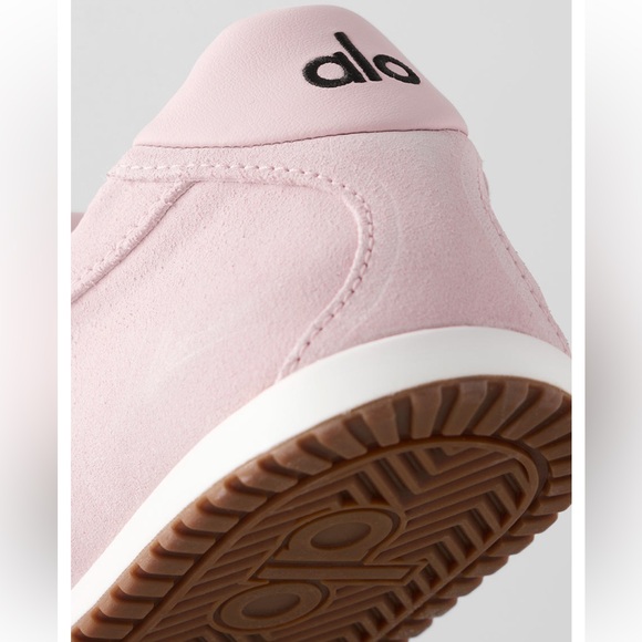 ALO Yoga Sunset Sneaker + Jisoo Bloom Pink - Picture 6 of 7